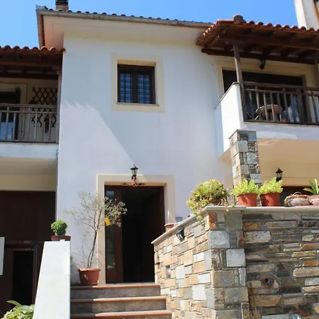 Estia Kleio Káto Gatzéa