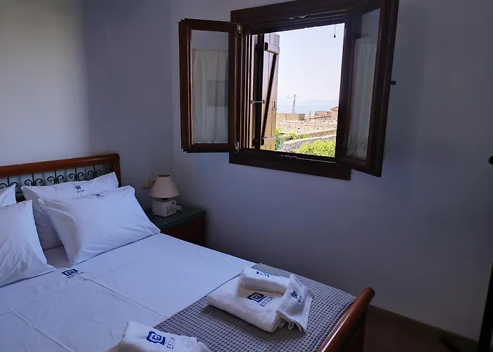 Estia Kleio Káto Gatzéa